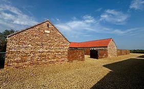 Luxury Isla Cottages Bourne, Dog Friendly With Garden, Parking, Countryside Views, Family Holidays & Easy Access To Town